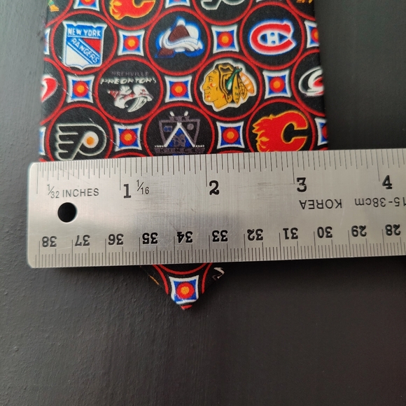 TM | NHL | NHL Team Neck Tie 👔 - Picture 8 of 9